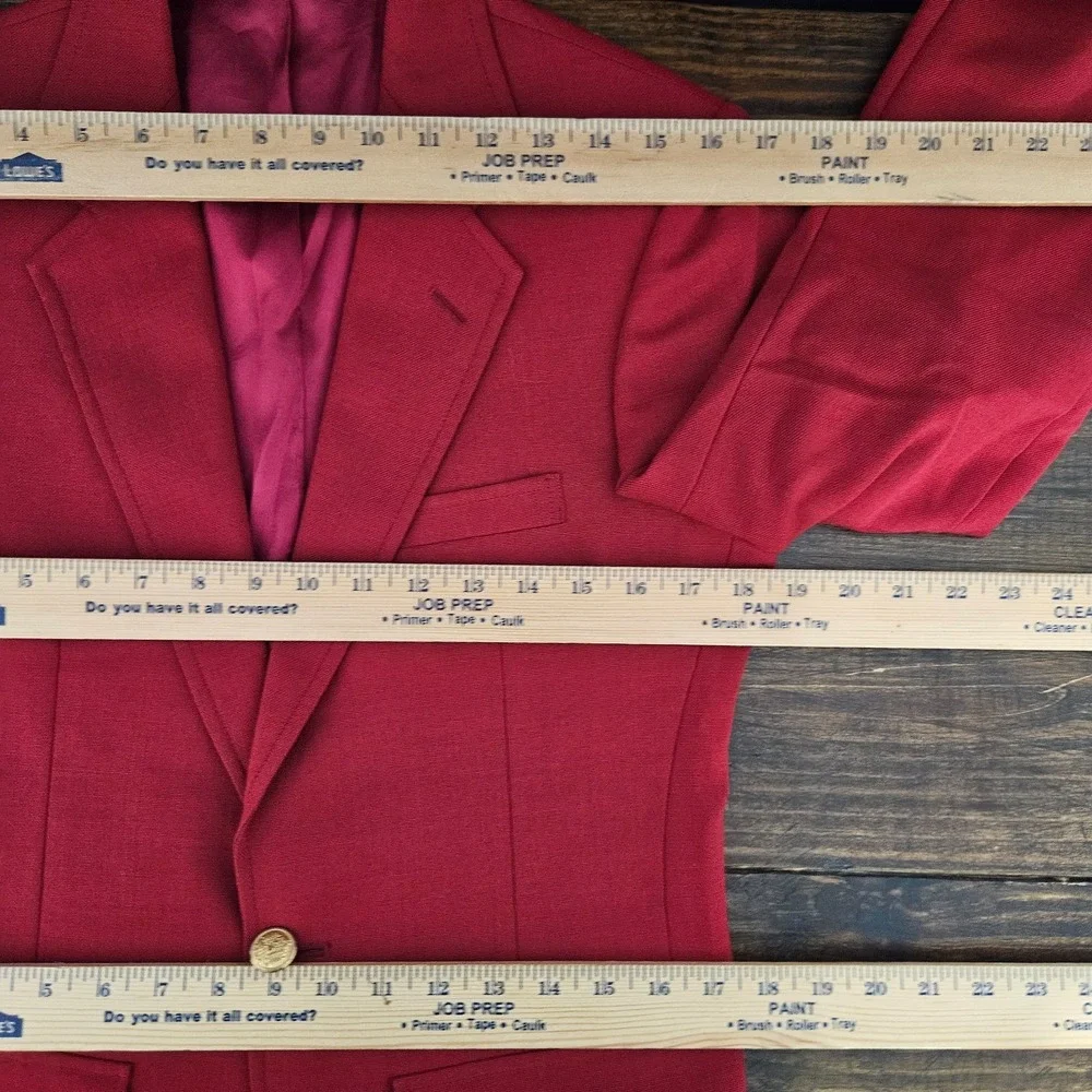 VTG Hardwick Men's Sport Coat Blazer Two Button Red Polyester Solid Size 34R